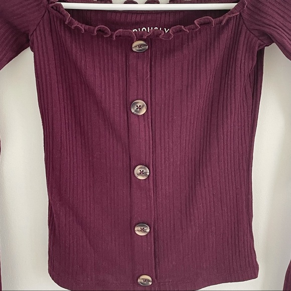 Burgundy Off-the-shoulder Top - Picture 2 of 3